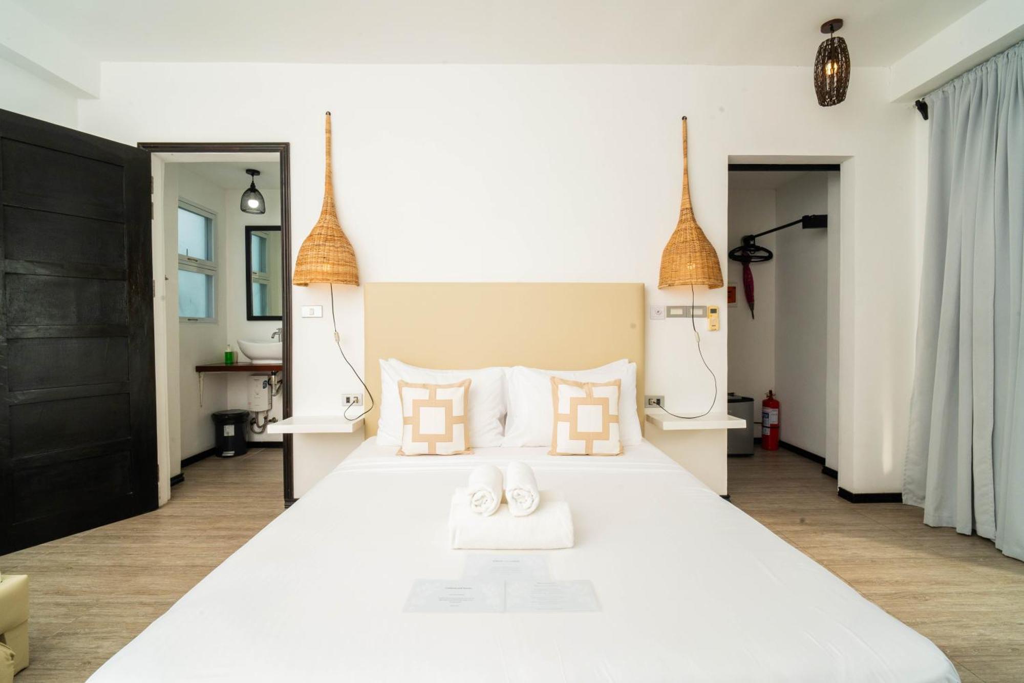 Blanco Beach Resort Malapascua Экстерьер фото